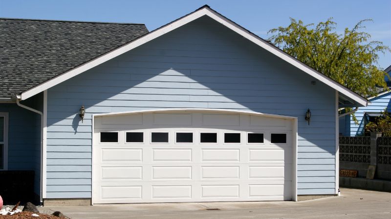 Best 10 Tips For Choosing the Best Garage Door for Your Home